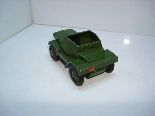 DINKY SCOUT CAR