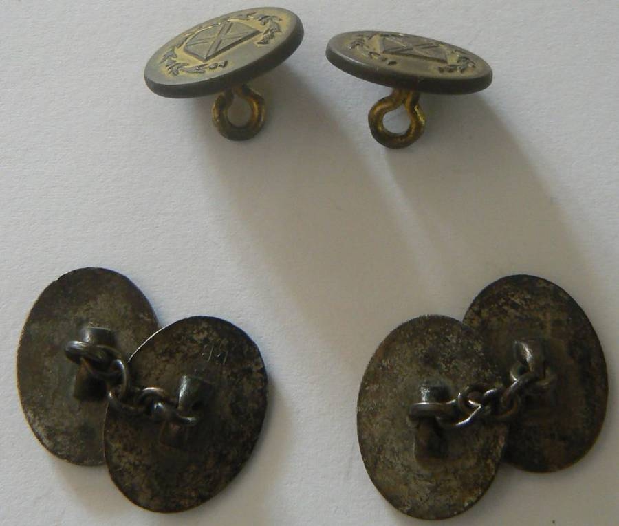 WW2-era Old Andrean large embroidered shield patch, buttons and cufflinks