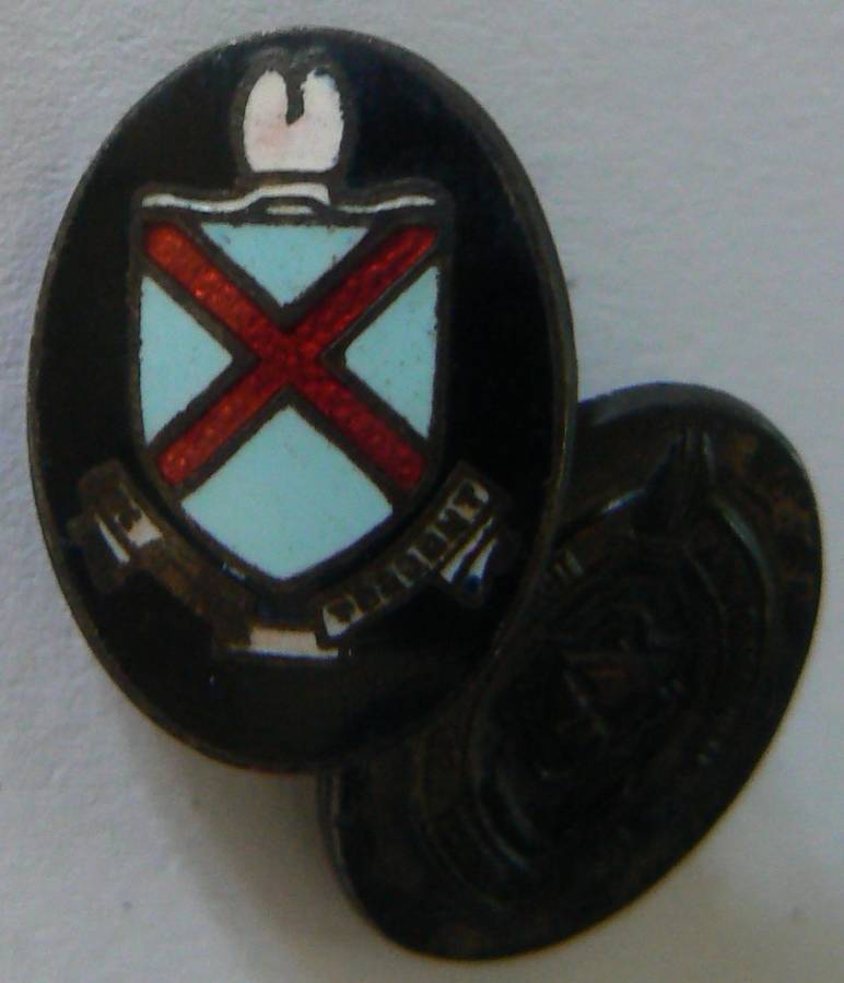 WW2-era Old Andrean large embroidered shield patch, buttons and cufflinks