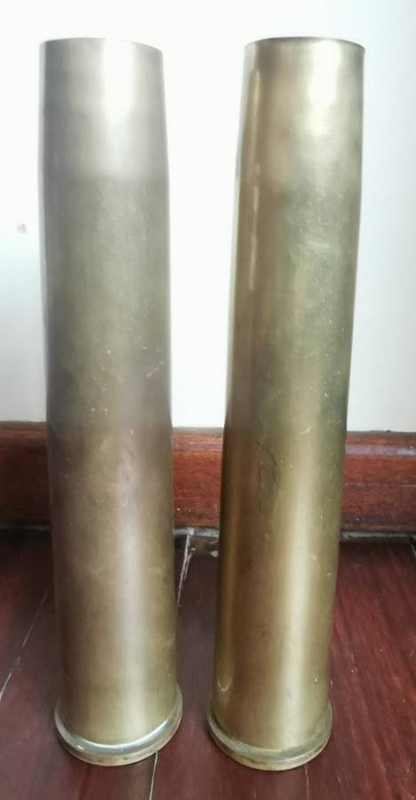 Pair of WW2 40mm Bofors Mk2 anti-aircraft shells 1941 and 1942