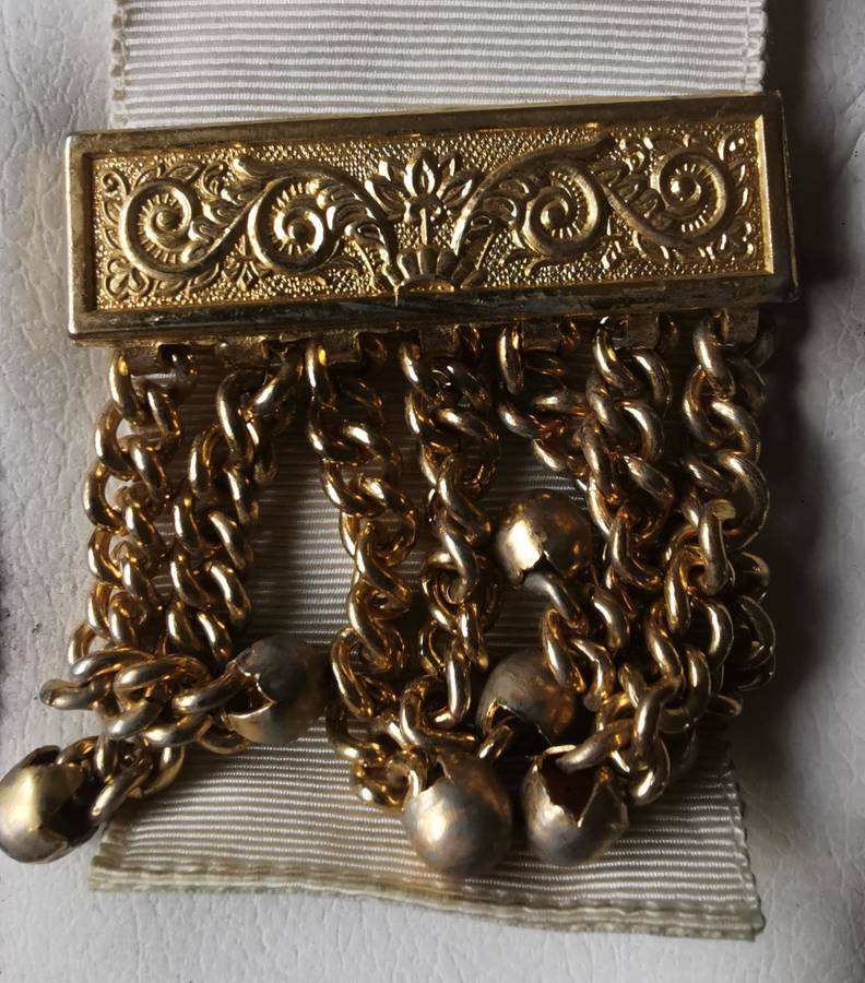 Vintage Royal Arch masonic companion apron by Union Badge Co, with sash