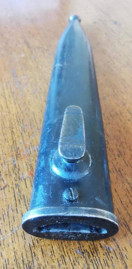 Early R1 FAL Type C bayonet with steel scabbard and Union mark