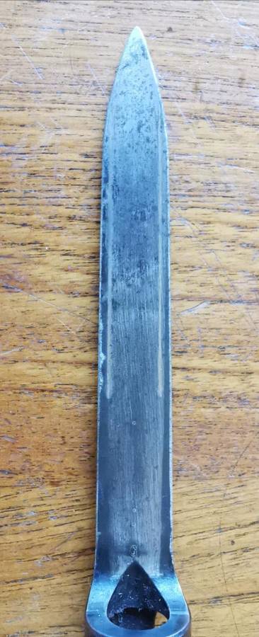 Early R1 FAL Type C bayonet with steel scabbard and Union mark