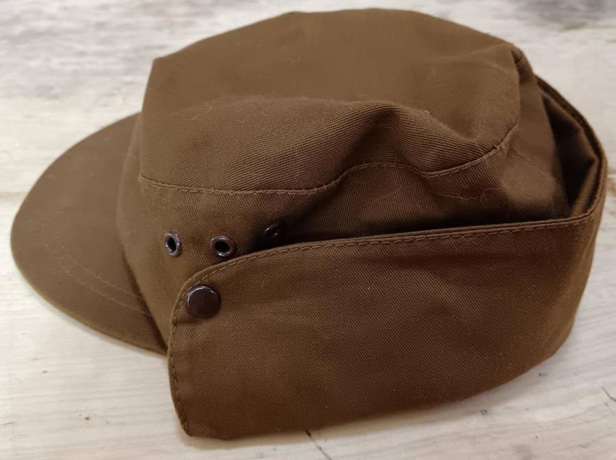Unknown nutria flap cap