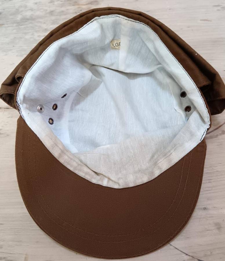 Unknown nutria flap cap