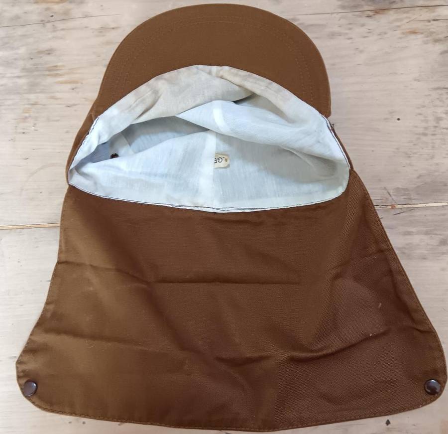 Unknown nutria flap cap
