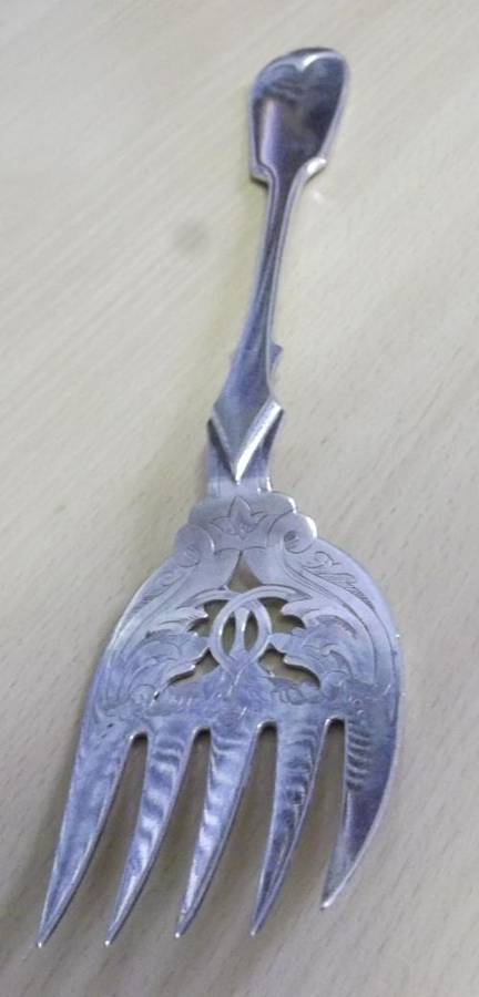 Beautiful large silver plated fish fork server - as per photo