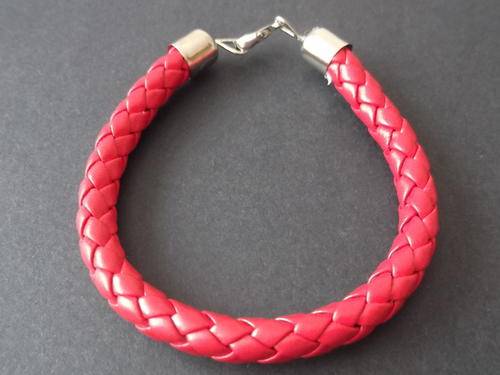 UNISEX BRAIDED LEATHER BRACELET - RED