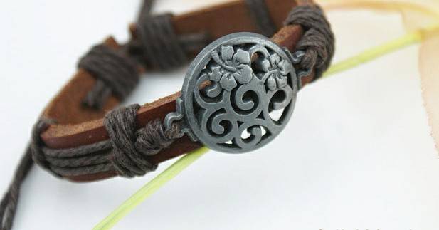 LEATHER FILIGREE FLOWER BRACELET