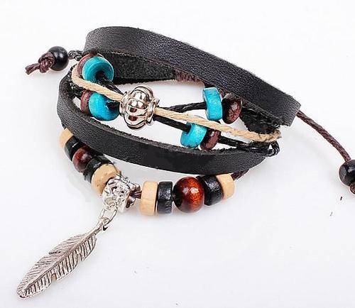 LEATHER CHARM BRACELET - FEATHER