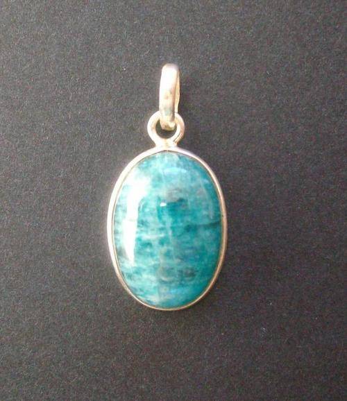 925 SILVER GREEN MOONSTONE PENDANT