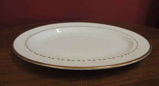 ROYAL DOULTON PLATTER - "COVINGTON" (34.5CM)