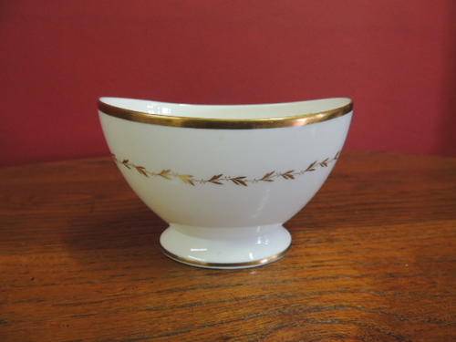 ROYAL DOULTON SUGAR BOWL - "COVINGTON"