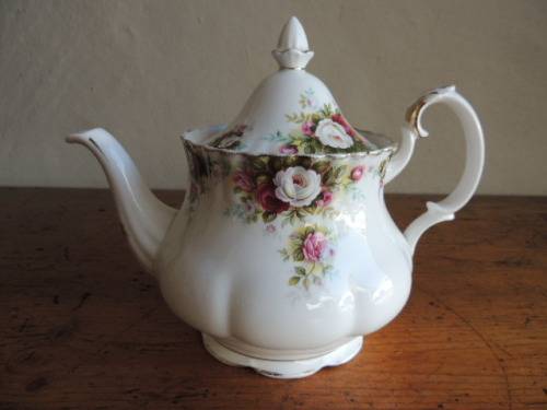 ROYAL ALBERT LARGE TEA POT - "CELEBRATION"