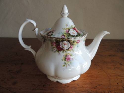 ROYAL ALBERT LARGE TEA POT - "CELEBRATION"