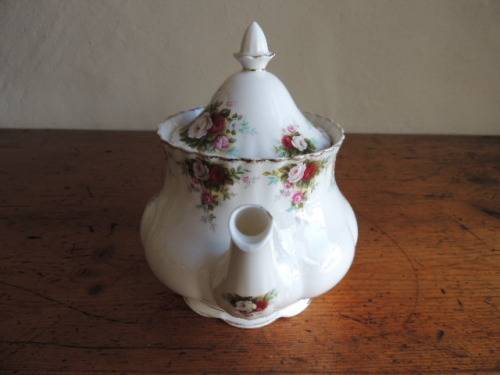ROYAL ALBERT LARGE TEA POT - "CELEBRATION"
