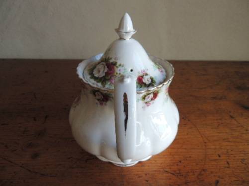 ROYAL ALBERT LARGE TEA POT - "CELEBRATION"