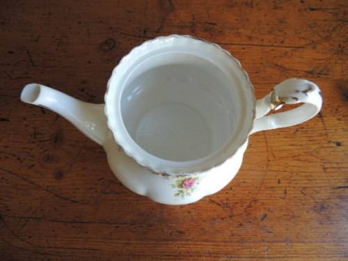 ROYAL ALBERT LARGE TEA POT - "CELEBRATION"