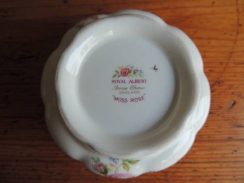 ROYAL ALBERT MILK JUG AND SUGAR BASIN - "MOSS ROSE"