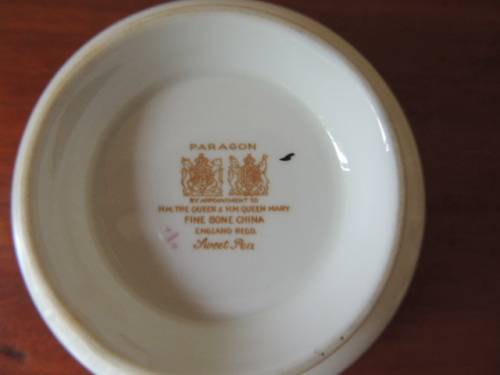 PARAGON SUGAR BOWL - "SWEET PEA"