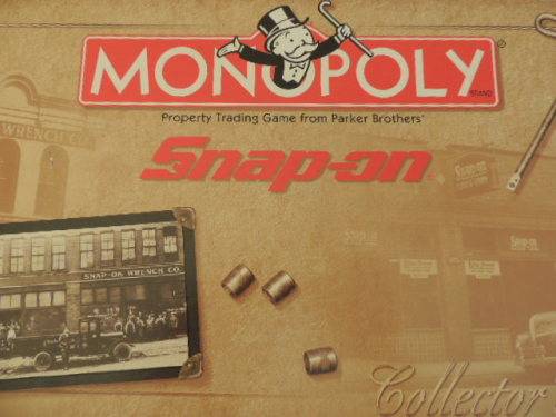 MONOPOLY SET - SNAP ON