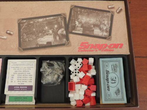 MONOPOLY SET - SNAP ON