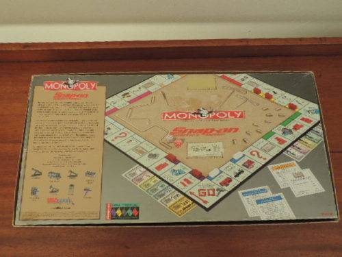 MONOPOLY SET - SNAP ON