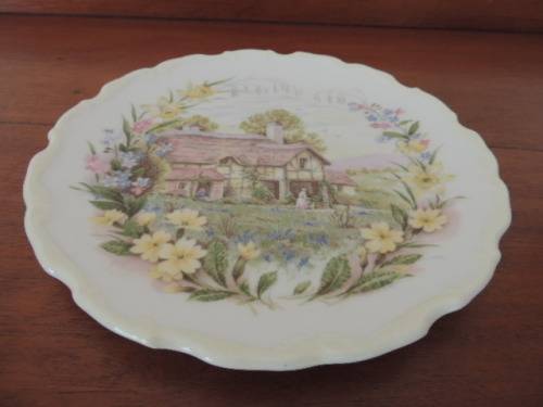 ROYAL ALBERT PLATE FROM THE COTTAGE GARDEN YEAR SERIES - "SPRING"