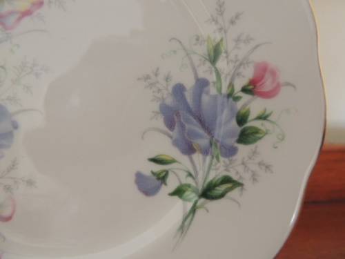 ROYAL ALBERT CAKE PLATE - "SWEET PEA"