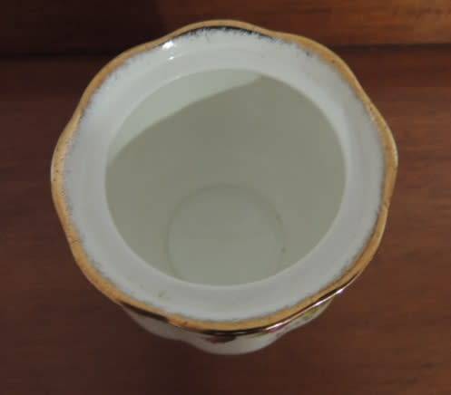 ROYAL ALBERT LIDDED MARMALADE JAR - "OLD COUNTRY ROSES"