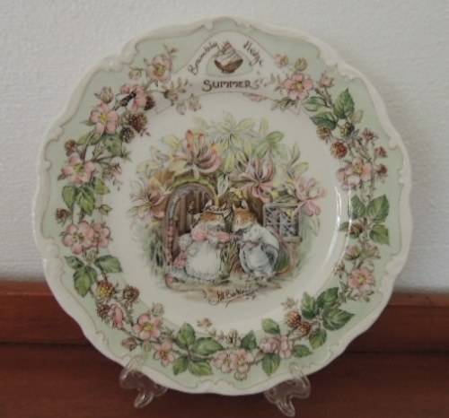 ROYAL DOULTON BRAMBLY HEDGE 20.5 cm PLATE - "SUMMER"