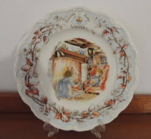 ROYAL DOULTON BRAMBLY HEDGE 20.5 cm PLATE - "WINTER"