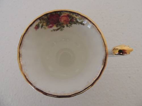 ROYAL ALBERT COFFEE DUO - "OLD COUNTRY ROSES"