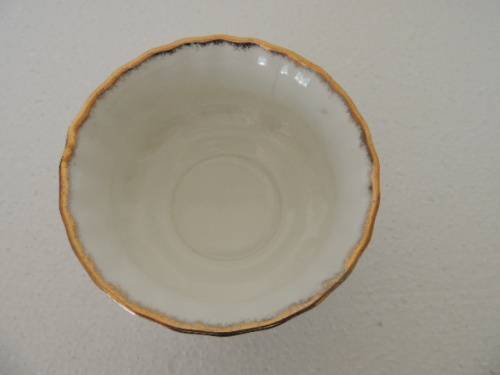 ROYAL ALBERT LARGE SUGAR BOWL - "OLD COUNTRY ROSES"