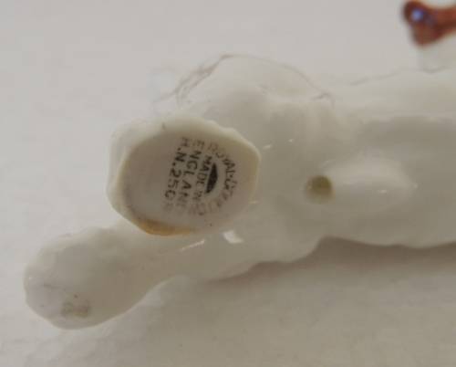 ROYAL DOULTON SEALYHAM STANDING - HN2509