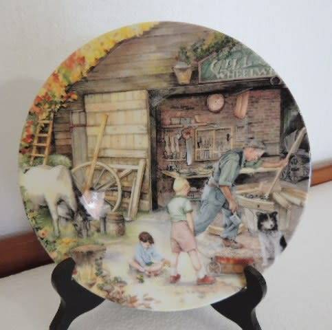 ROYAL DOULTON OLD COUNTRY CRAFTS PLATE - "THE WHEELWRIGHT" 1991, BOXED WITH COA