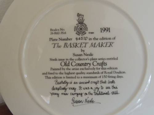 ROYAL DOULTON OLD COUNTRY CRAFTS PLATE - "THE BASKET MAKER" 1991, BOXED WITH COA