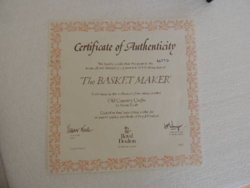 ROYAL DOULTON OLD COUNTRY CRAFTS PLATE - "THE BASKET MAKER" 1991, BOXED WITH COA