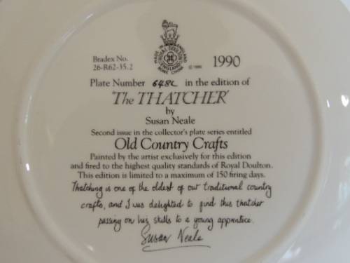 ROYAL DOULTON OLD COUNTRY CRAFTS PLATE - "THE THATCHER" 1990, BOXED WITH COA
