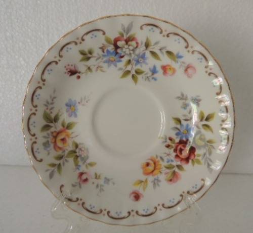 ROYAL ALBERT 22 PIECE TEA SET - "JUBILEE ROSE" - ABSOLUTELY ASTOUNDING