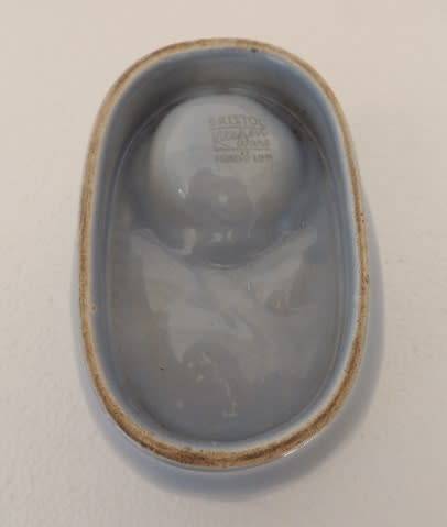 VINTAGE PORCELAIN JELLY MOULD