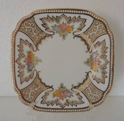 ROYAL ALBERT TRIO - UNNAMED - MAGNIFICENT