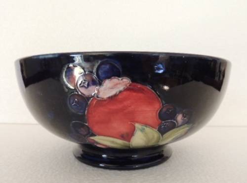 MOORCROFT BOWL - "POMEGRANATE", 21 cm