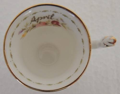 ROYAL ALBERT MINIATURE FLOWER OF THE MONTH DUO - APRIL