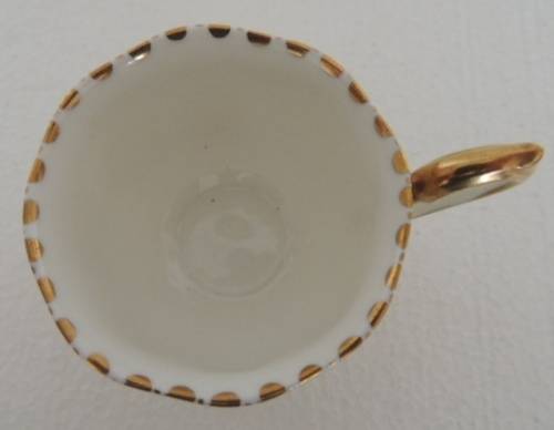 ROYAL ALBERT PART TEA SET - UNNAMED PATTERN