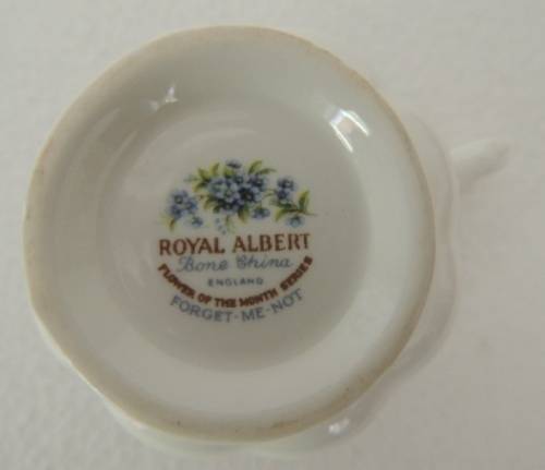 ROYAL ALBERT FLOWER OF THE MONTH TRIO - "JULY" FORGET-ME-NOT