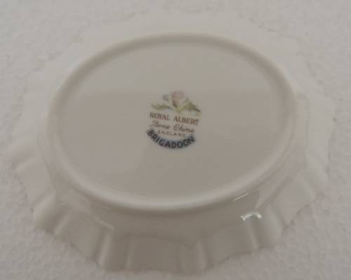 ROYAL ALBERT TRINKET DISH - BRIGADOON