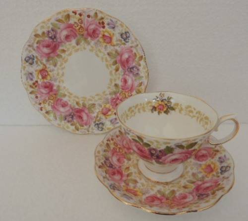 ROYAL ALBERT TEA FOR TWO - SERENA
