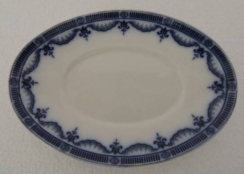 BOOTHS SAUCE BOAT ON STAND WITH COVER - "RENOWN BORDER"