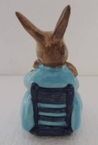 ROYAL ALBERT BEATRIX POTTER - MRS RABBIT & BUNNIES
